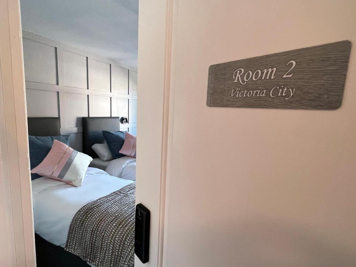 United Home B&B Salford  Bagian luar foto