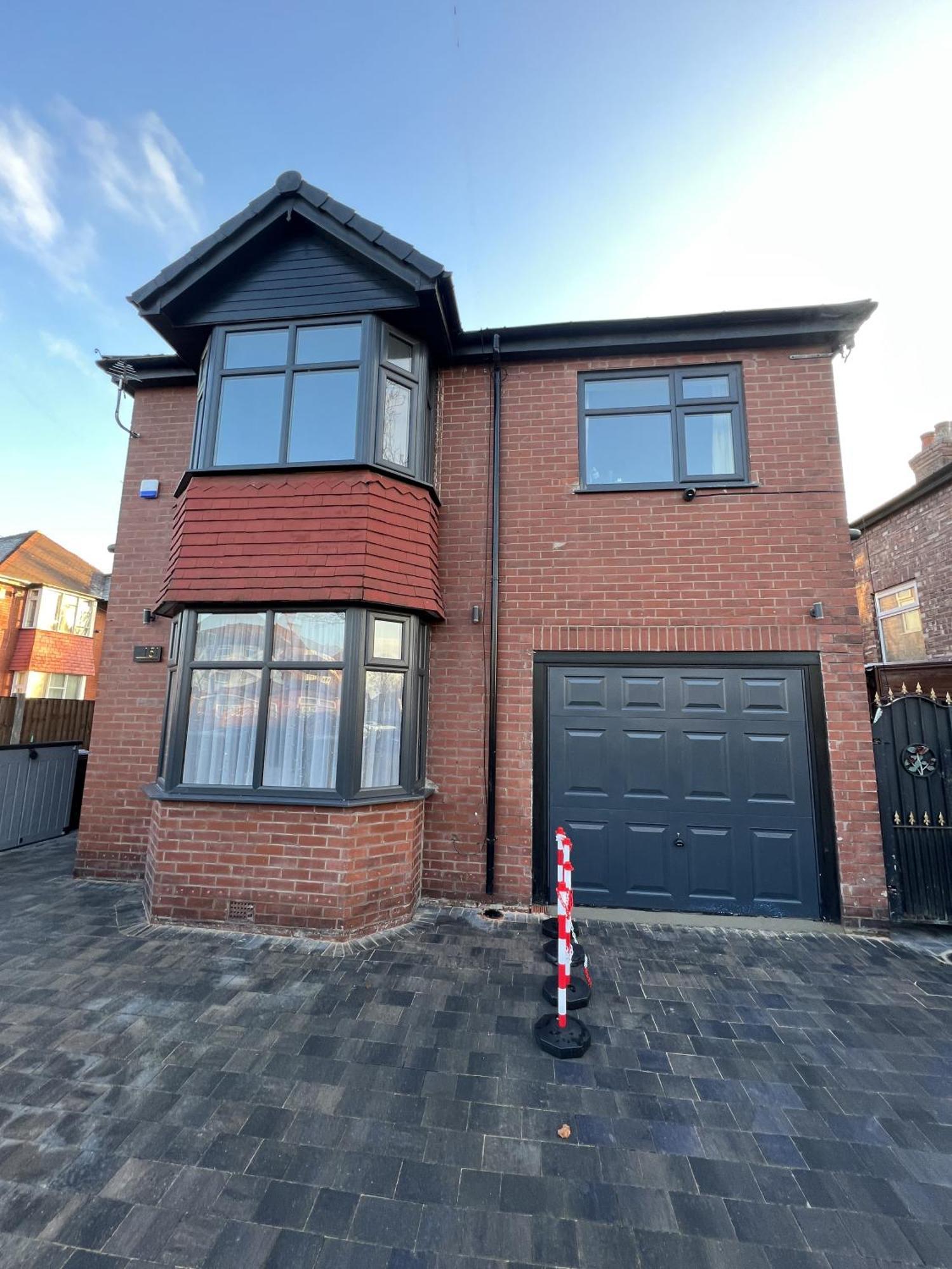 United Home B&B Salford  Bagian luar foto